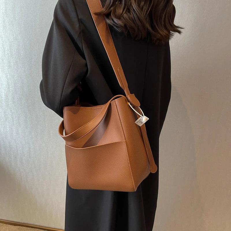 Bolsa de Couro - Madame Carina